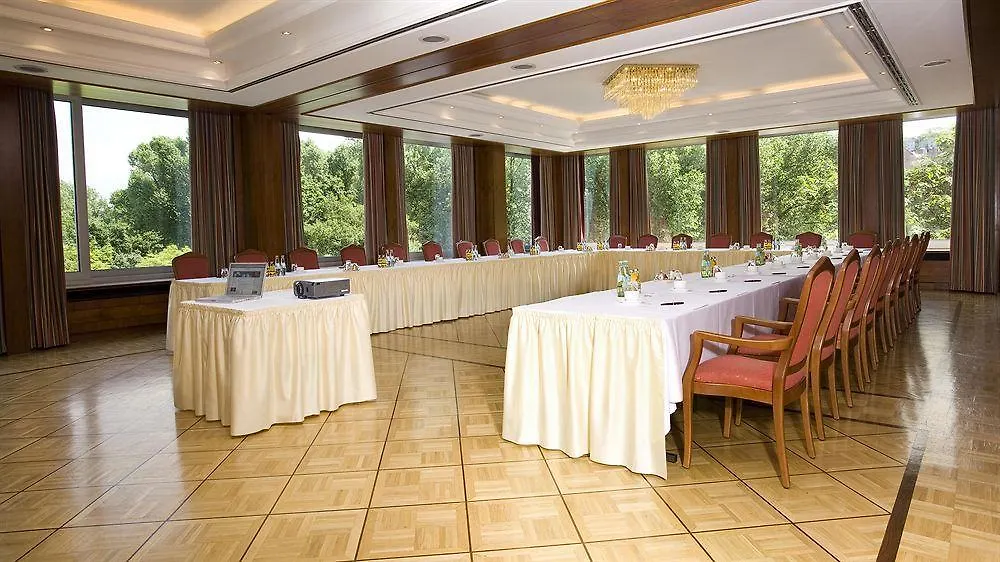 Althoff Hotel Am Schlossgarten Stuttgart