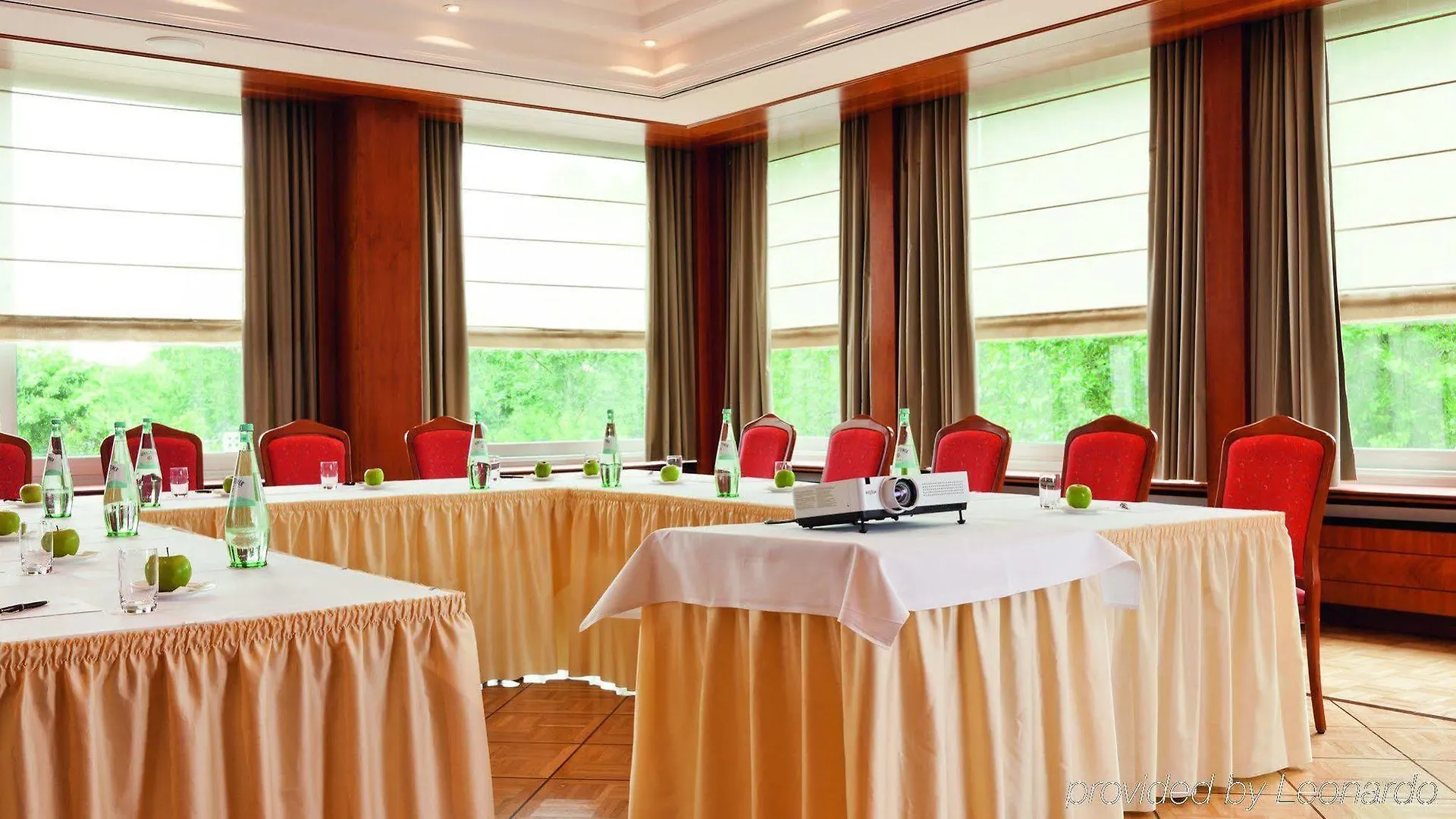 *****  Althoff Hotel Am Schlossgarten شتوتغارت ألمانيا