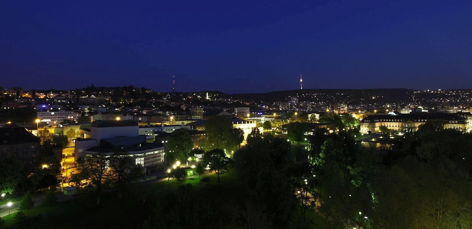 Althoff Hotel Am Schlossgarten Estugarda 5*,